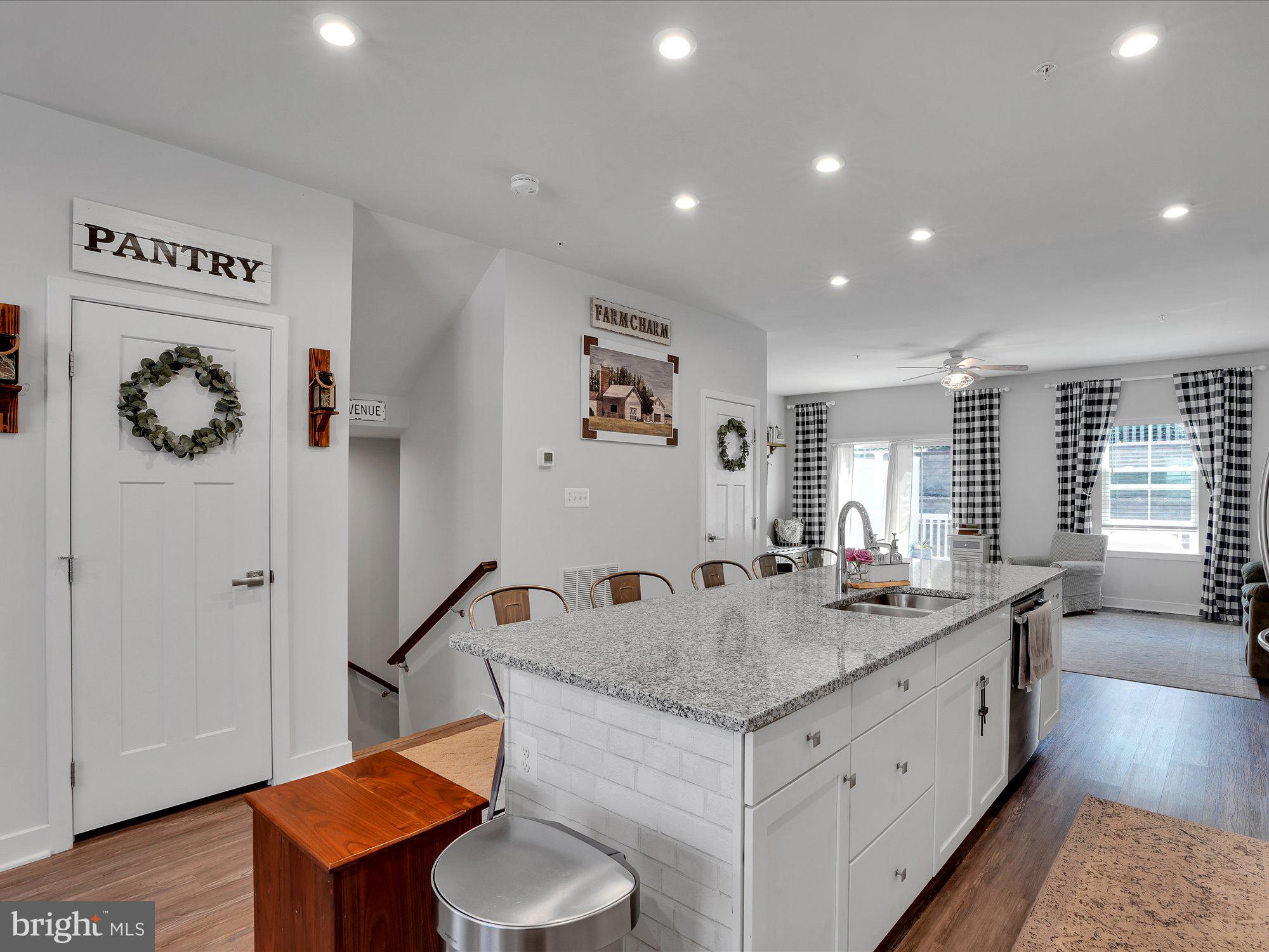 REGENTS GLEN - Residential