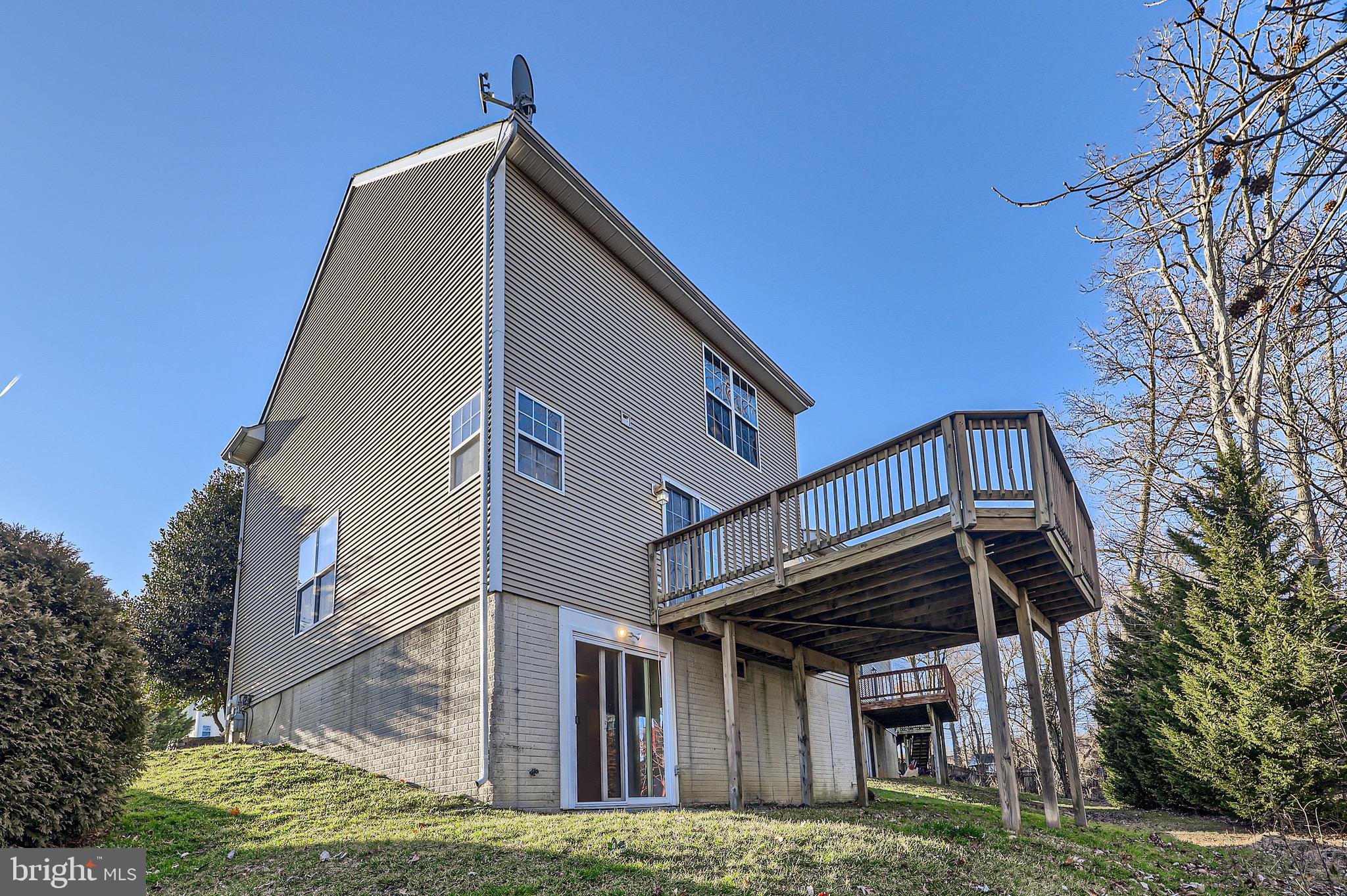 LONG BAR HARBOR - Residential Lease