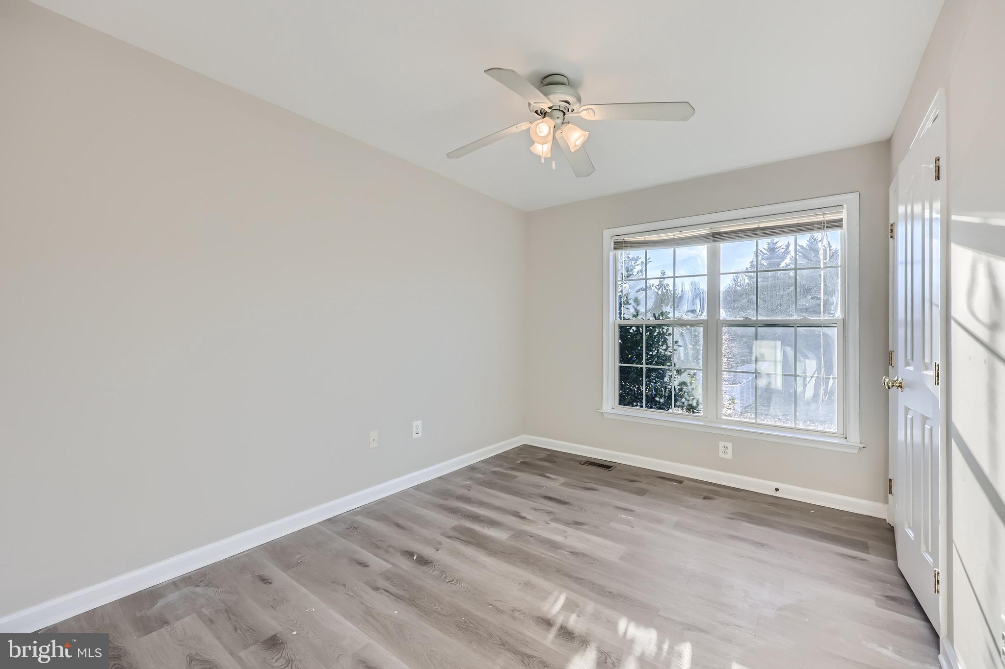 LONG BAR HARBOR - Residential Lease