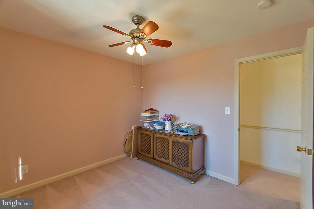 COLONIAL PARK - Residential