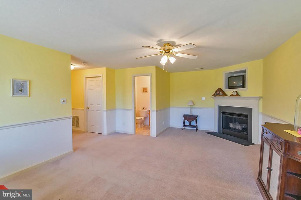 COLONIAL PARK - Residential