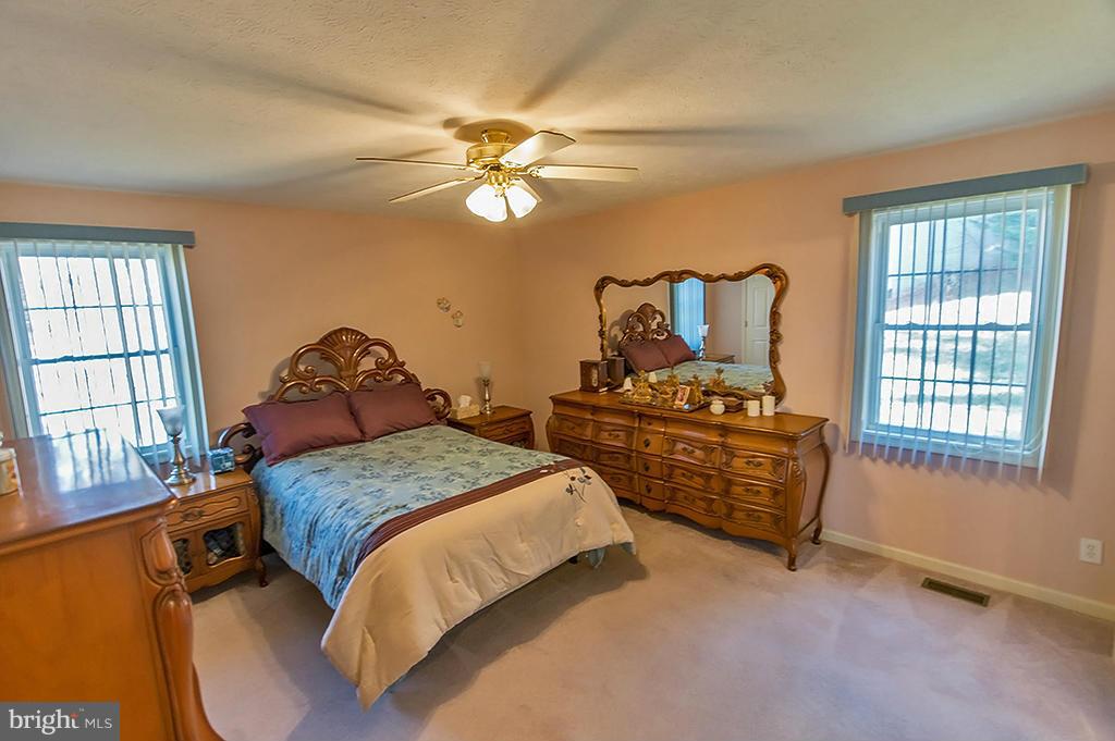 COLONIAL PARK - Residential