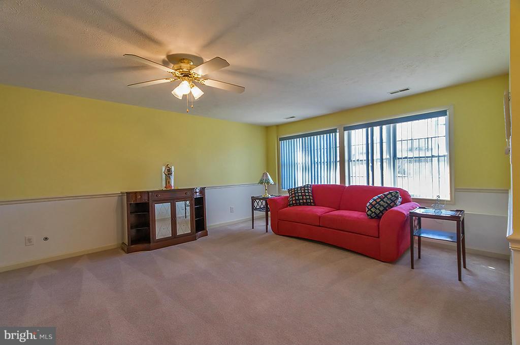 COLONIAL PARK - Residential