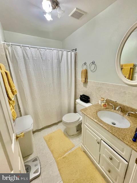 CALVERTON TOWNES - Residential