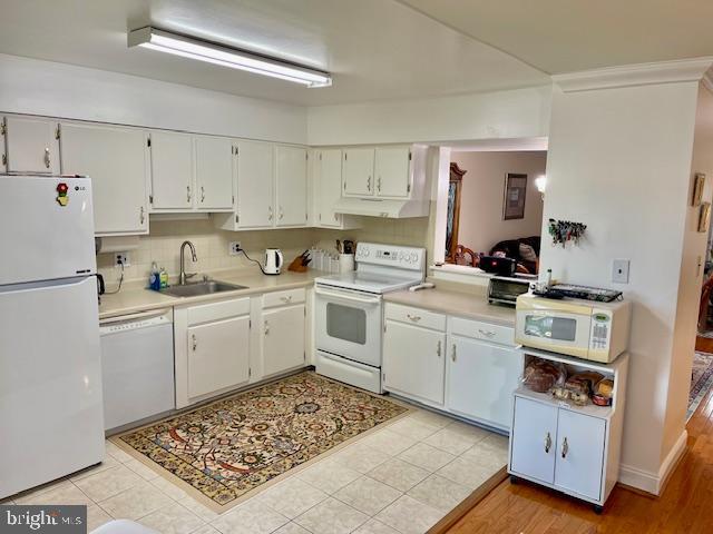 CALVERTON TOWNES - Residential