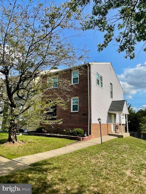 CALVERTON TOWNES - Residential