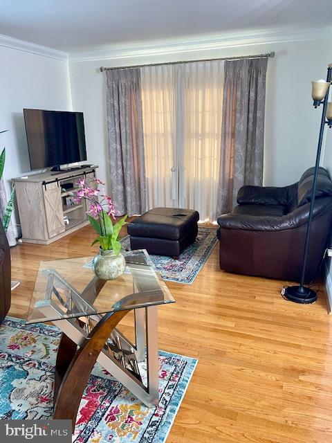 CALVERTON TOWNES - Residential