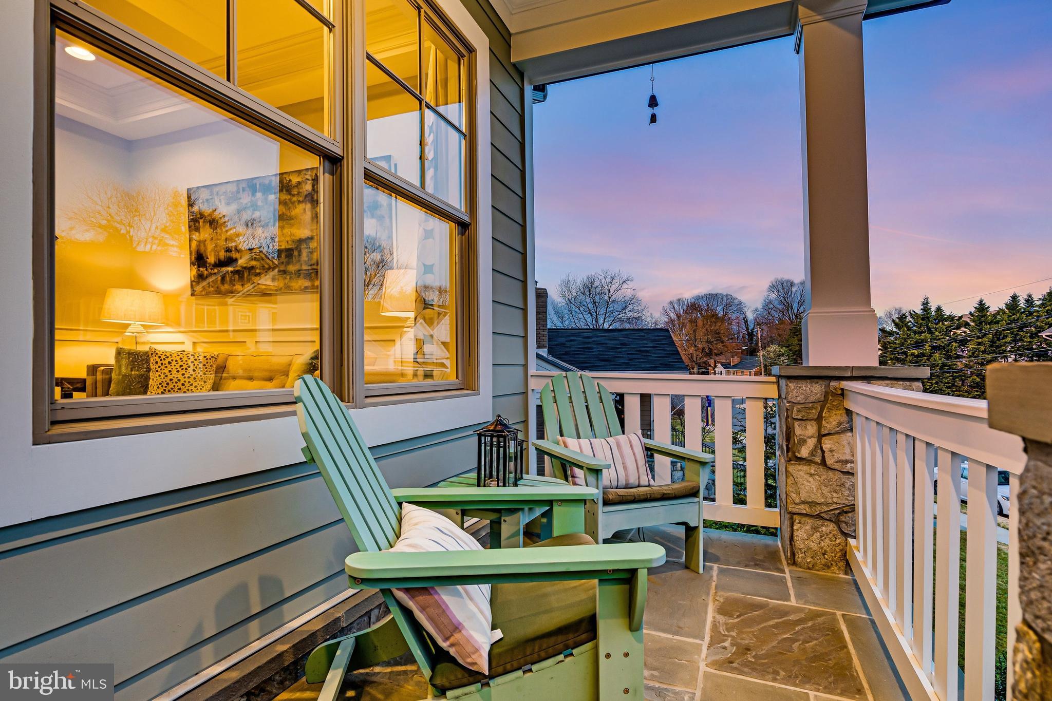 CRESCENT HILLS - Residential