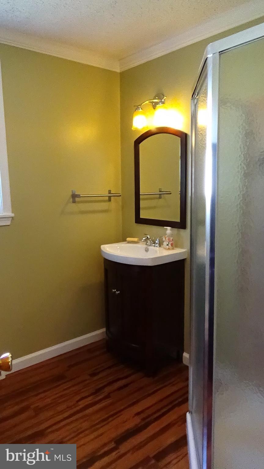 ARUNDEL ACRES - Residential Lease