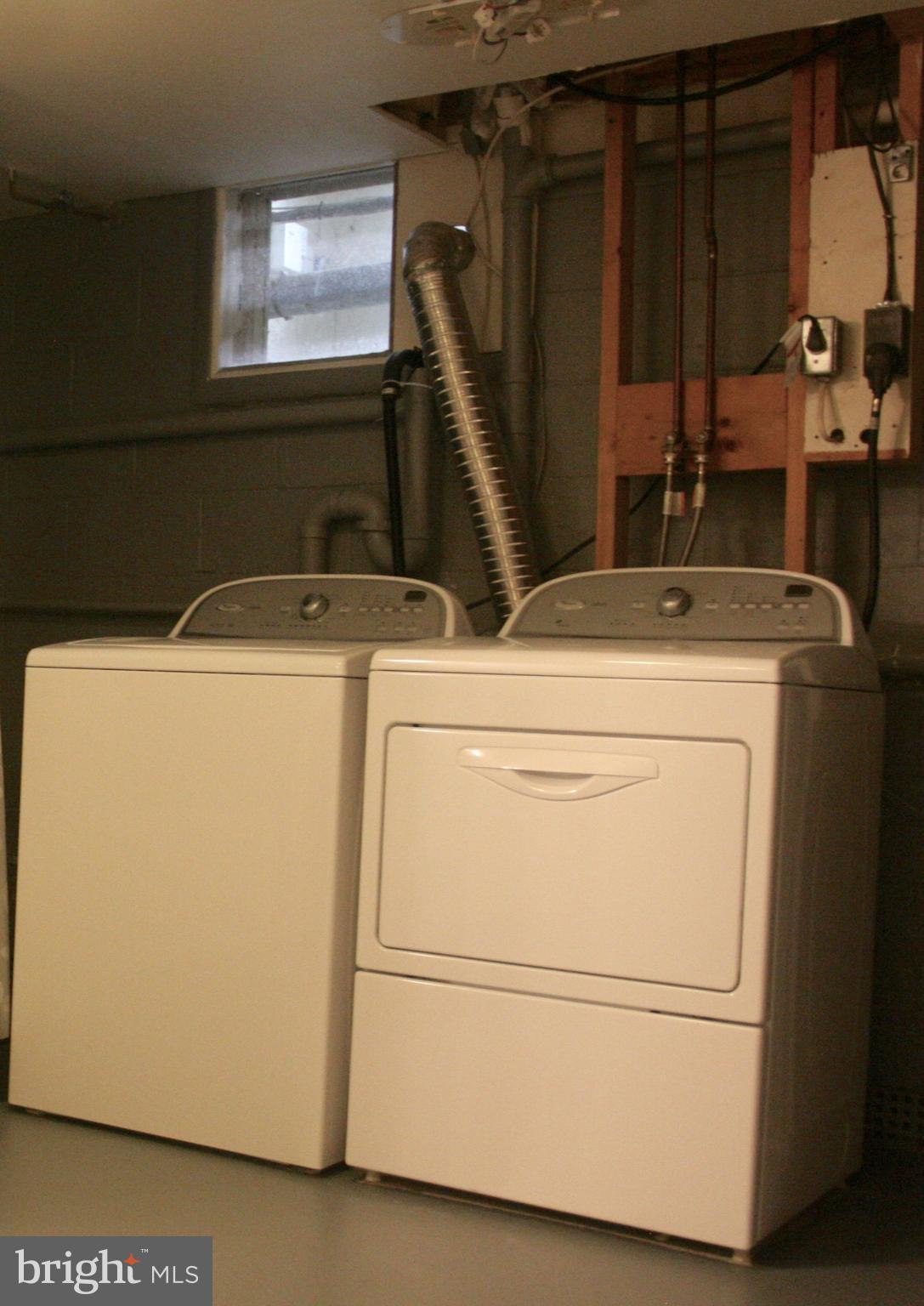 ARUNDEL ACRES - Residential Lease