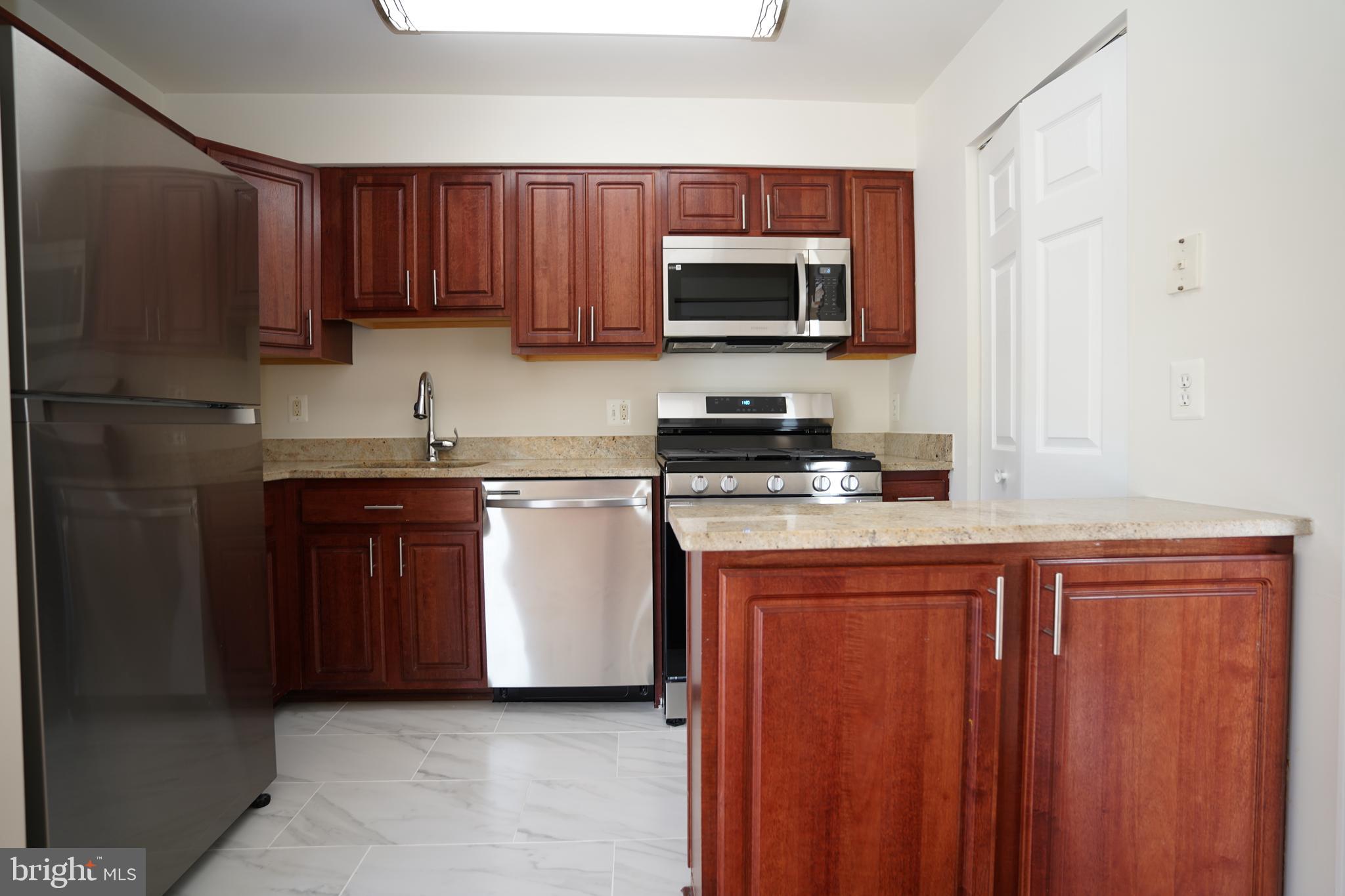 TIMBERLANE VILLAGE GARDEN CONDOMINIUMS - Residential