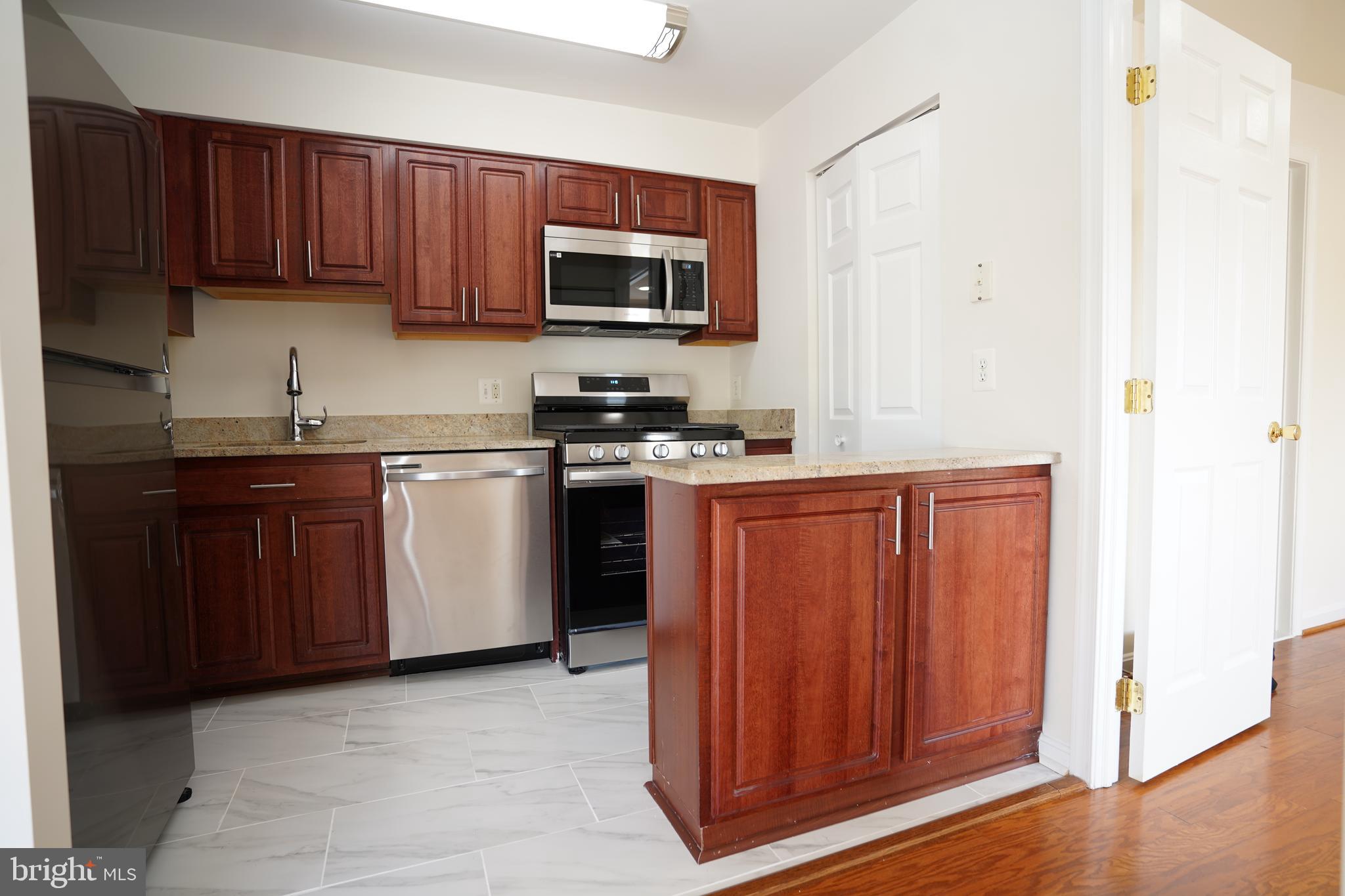 TIMBERLANE VILLAGE GARDEN CONDOMINIUMS - Residential