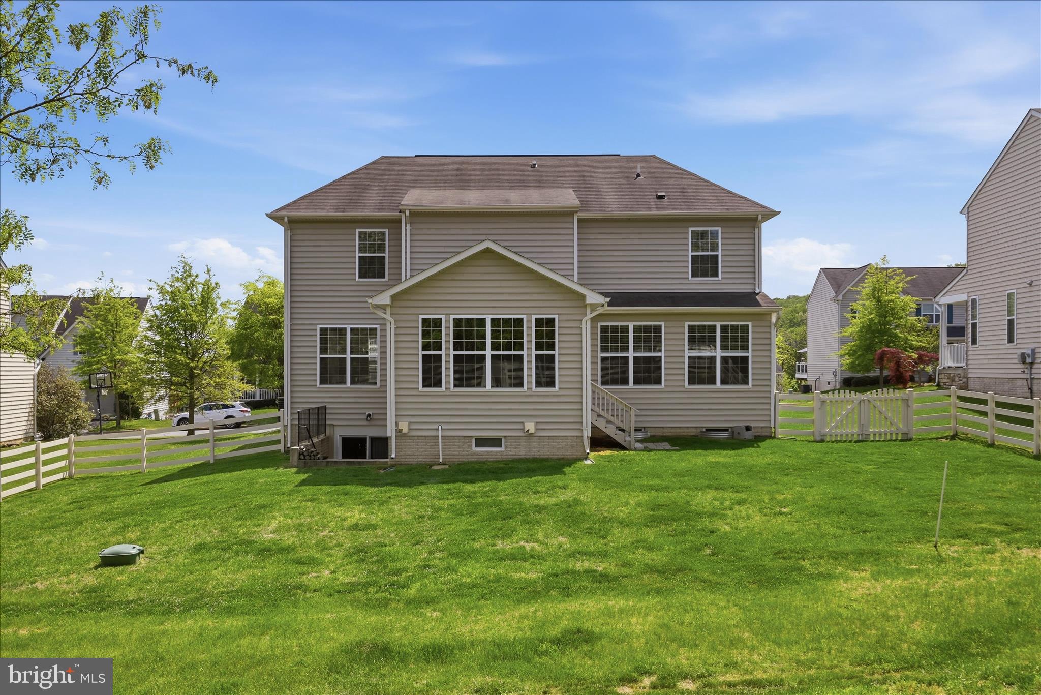 MOUNTAIN VALLEY - Residential