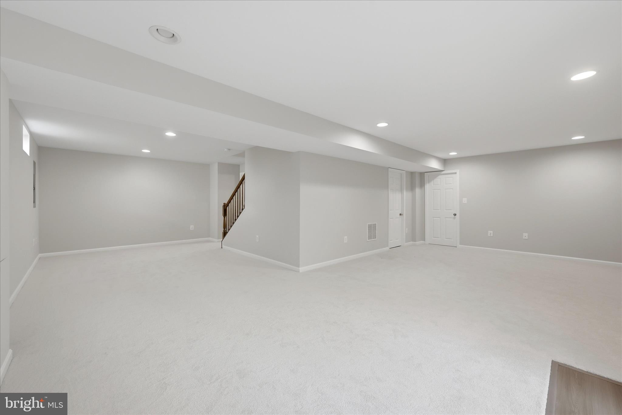 MOUNTAIN VALLEY - Residential