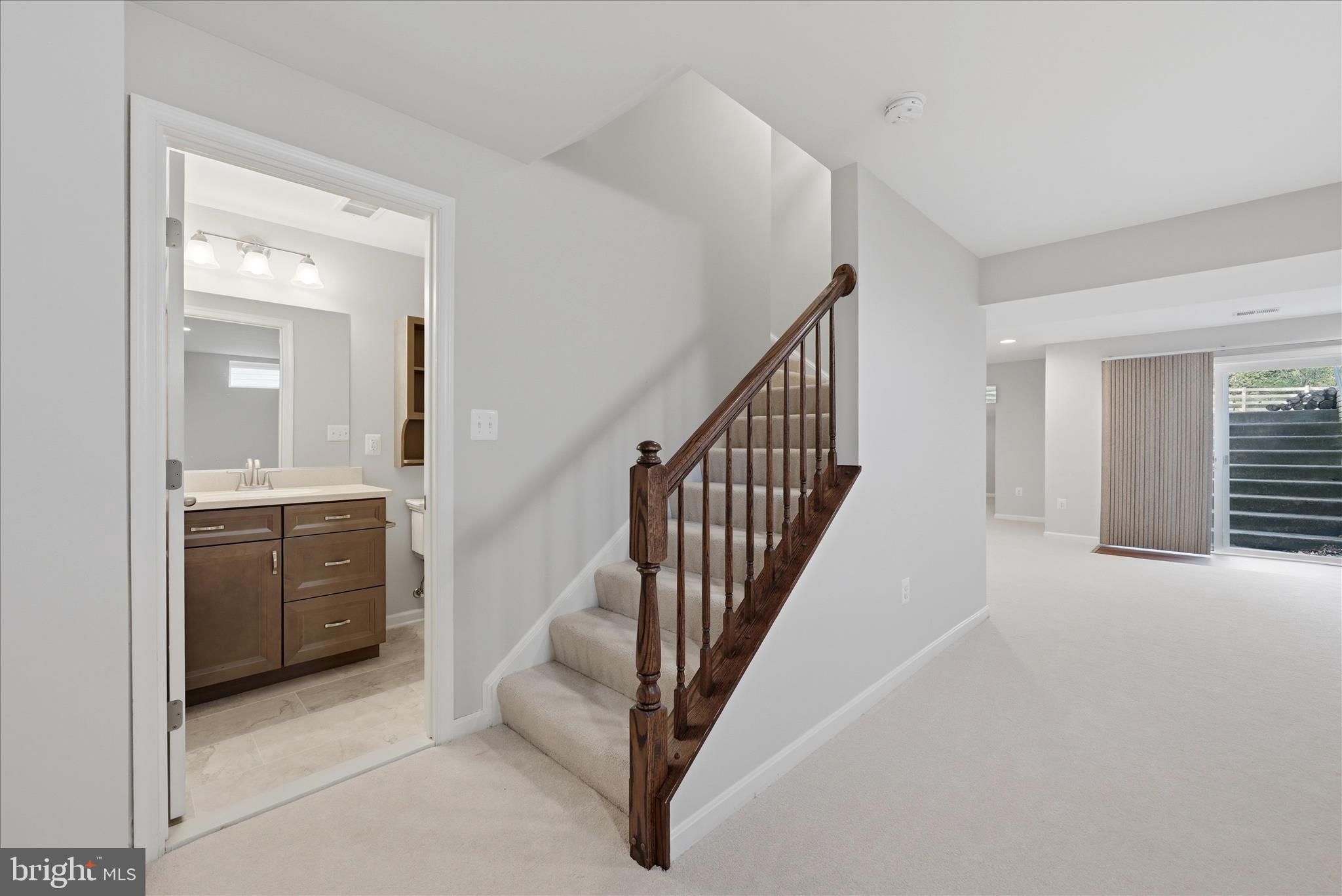 MOUNTAIN VALLEY - Residential