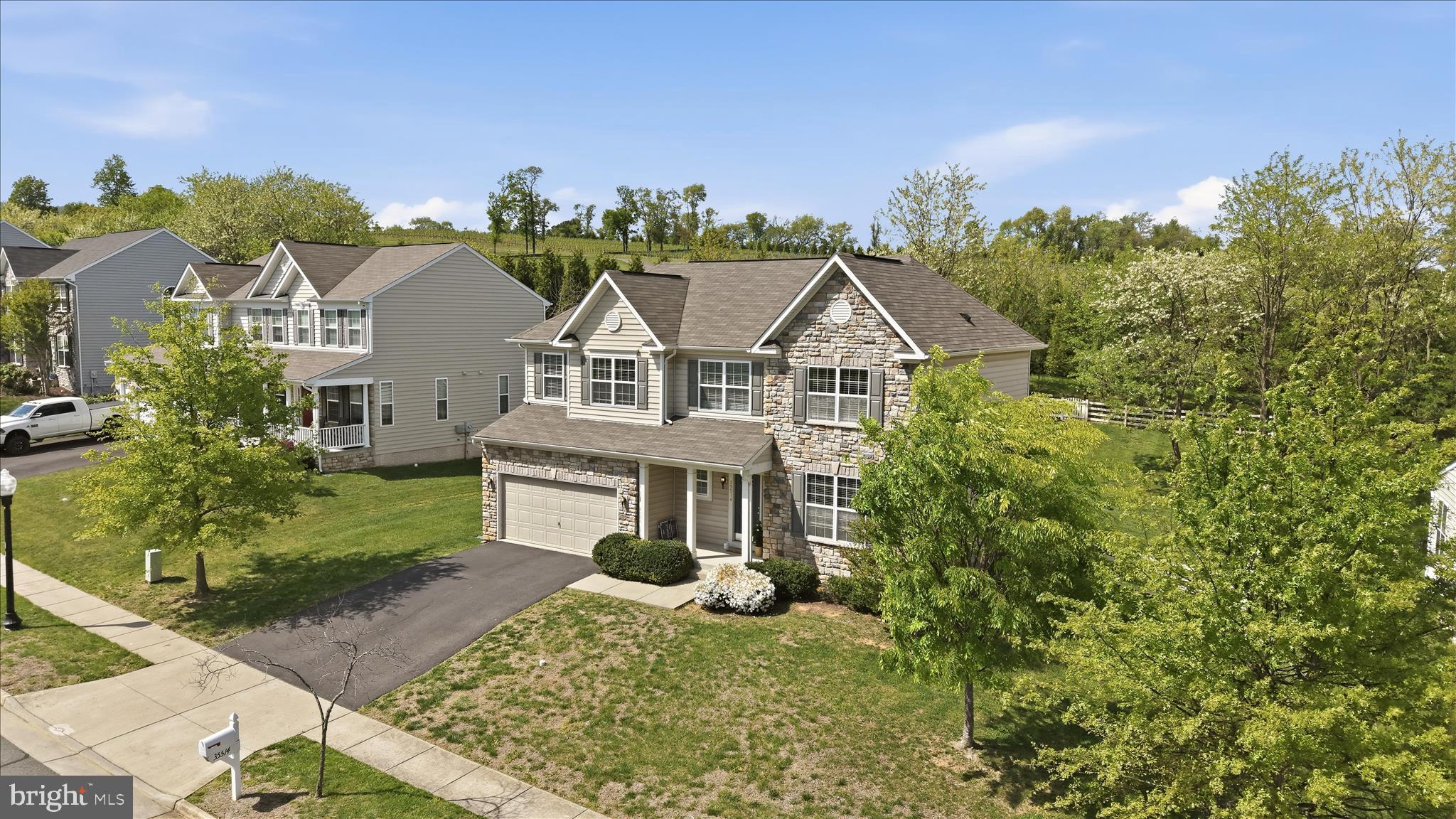 MOUNTAIN VALLEY - Residential