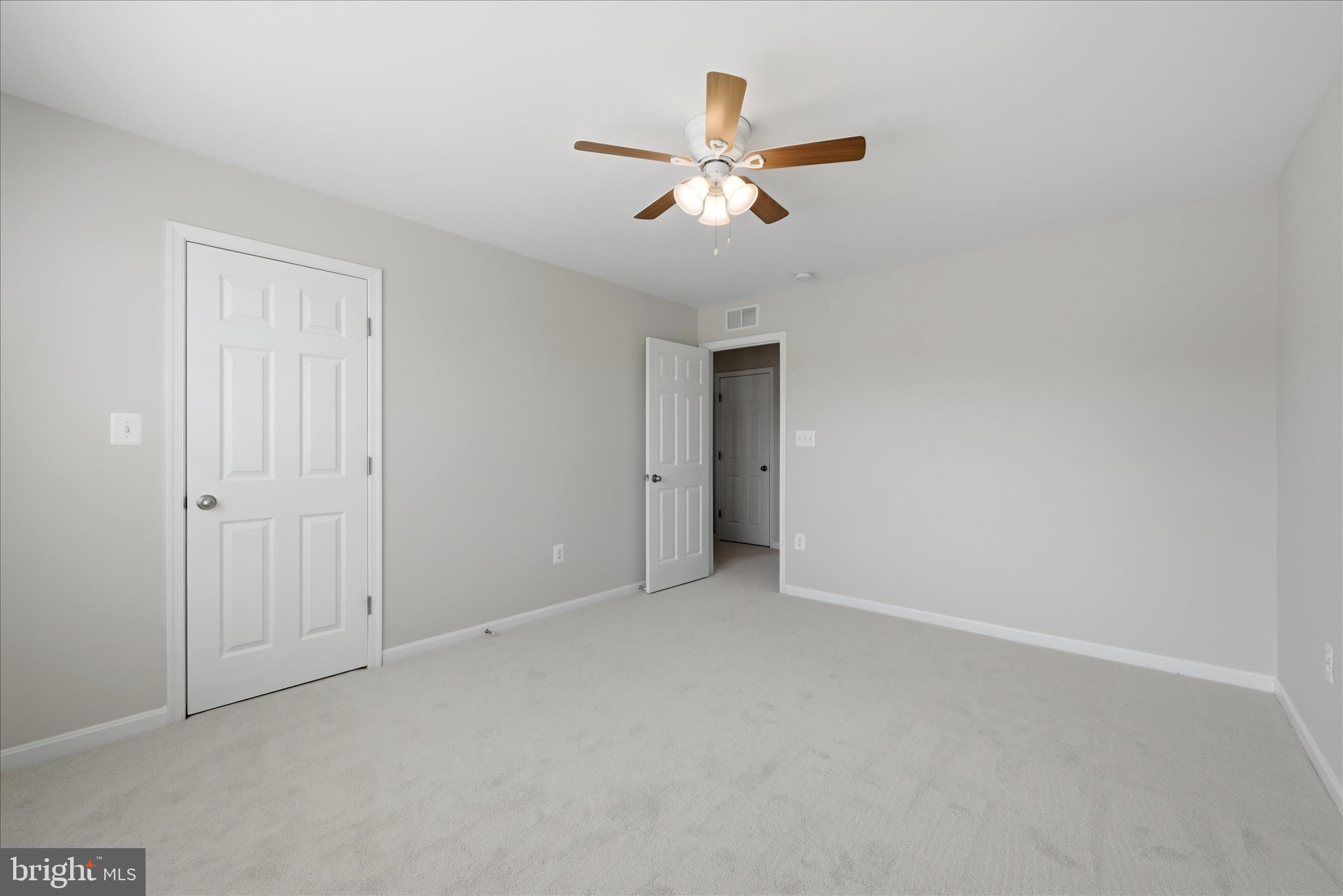 MOUNTAIN VALLEY - Residential