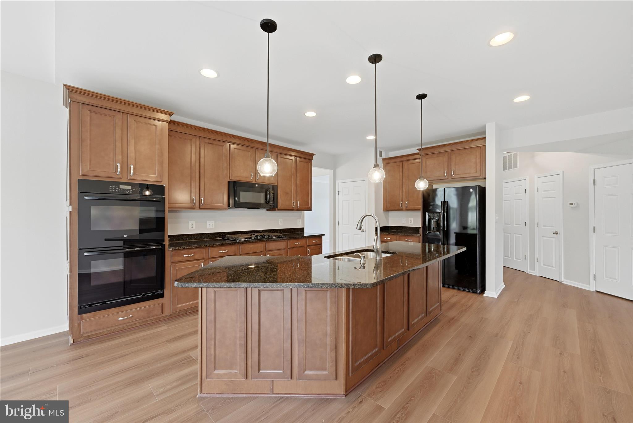 MOUNTAIN VALLEY - Residential