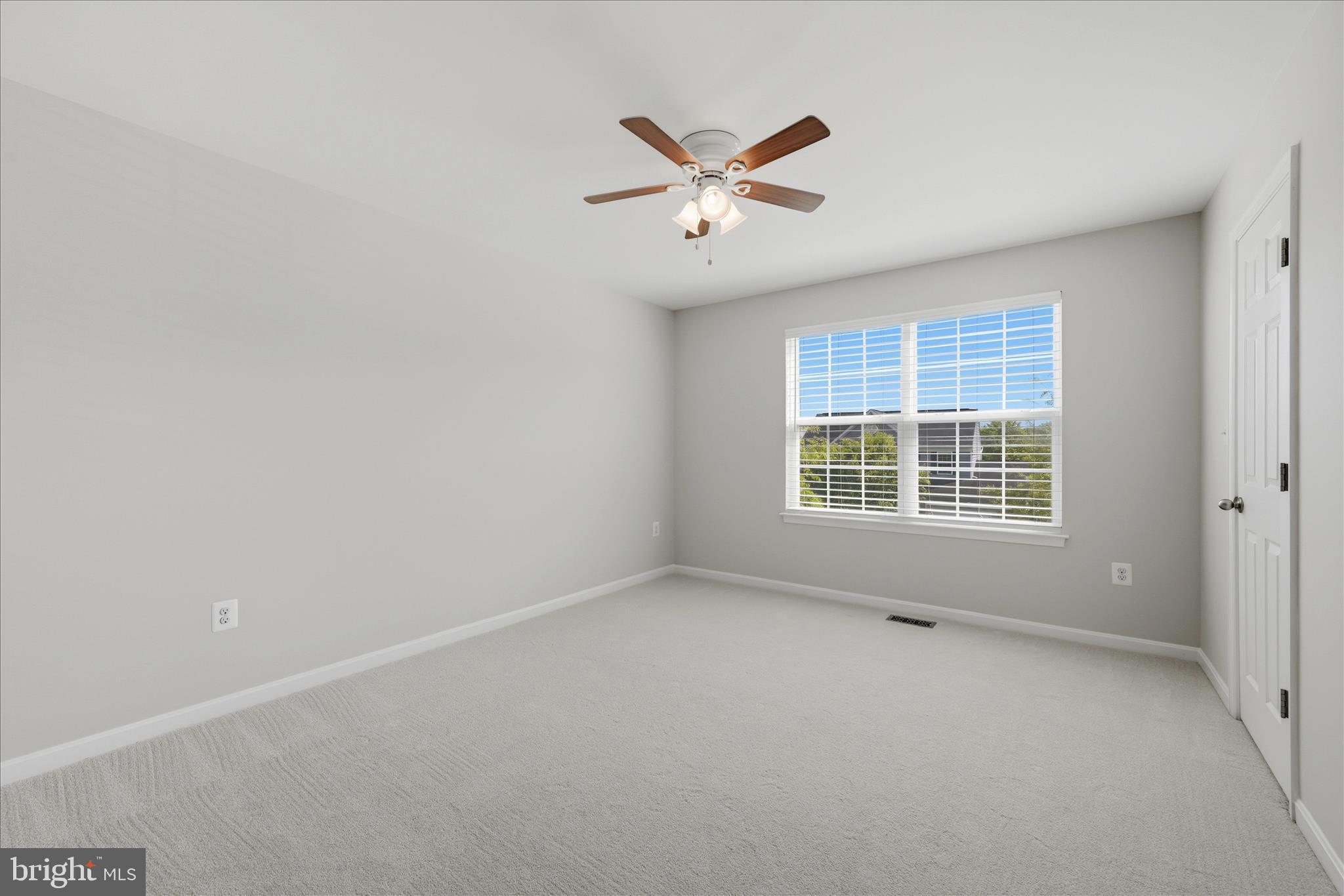 MOUNTAIN VALLEY - Residential