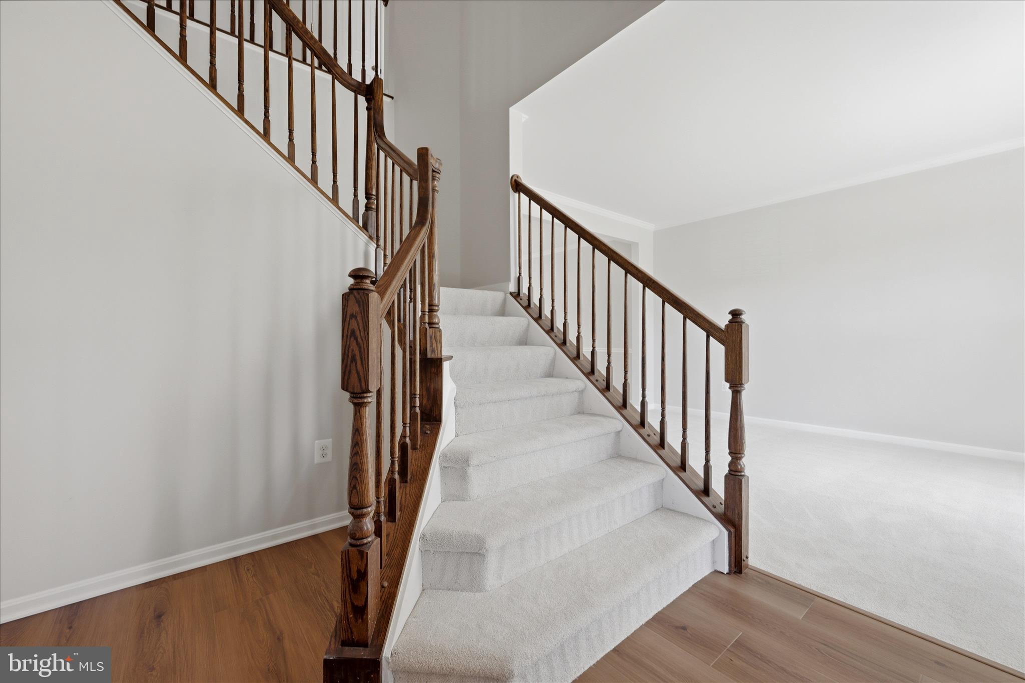 MOUNTAIN VALLEY - Residential