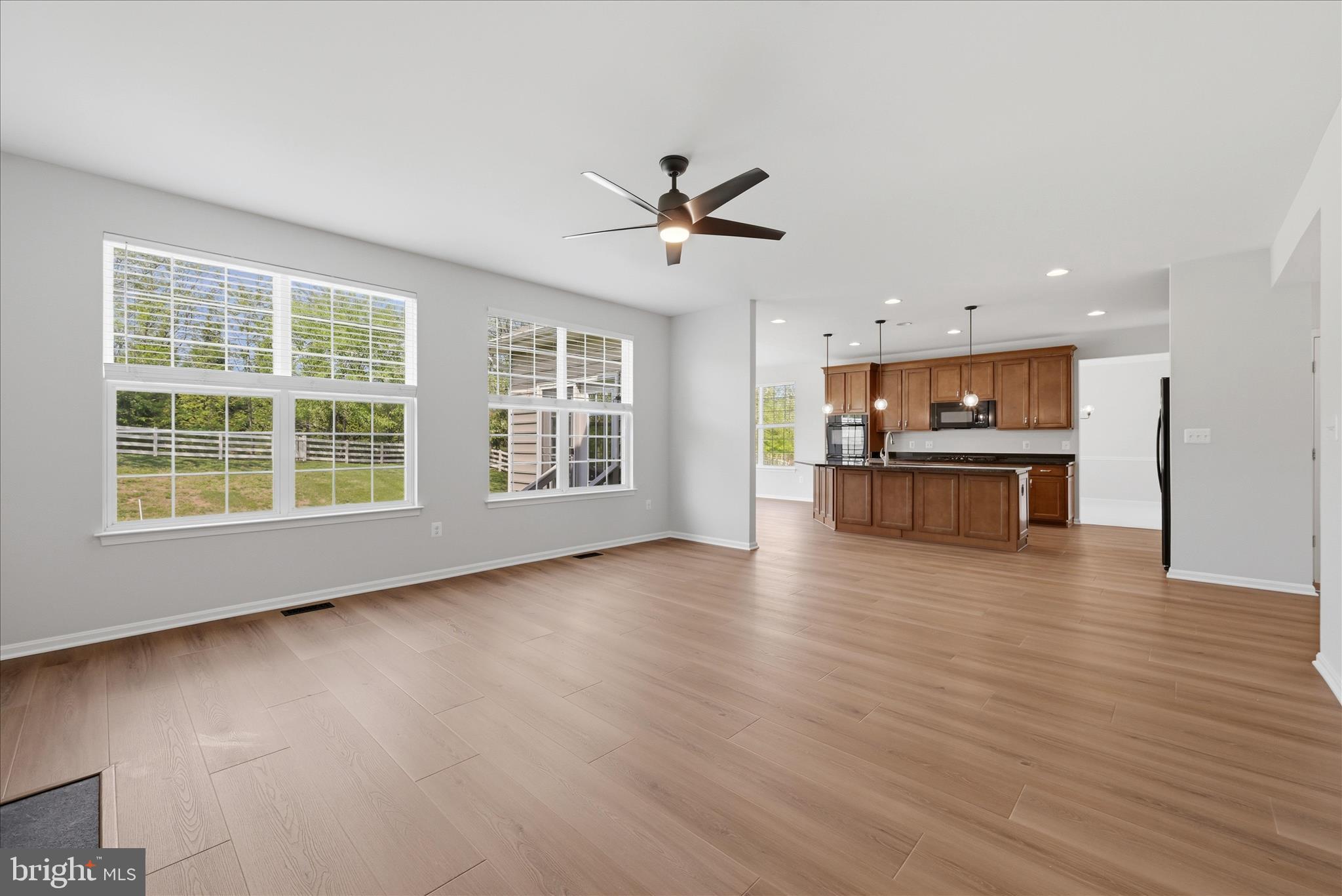 MOUNTAIN VALLEY - Residential