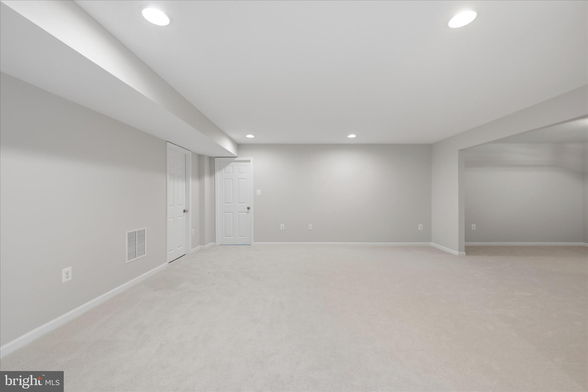 MOUNTAIN VALLEY - Residential