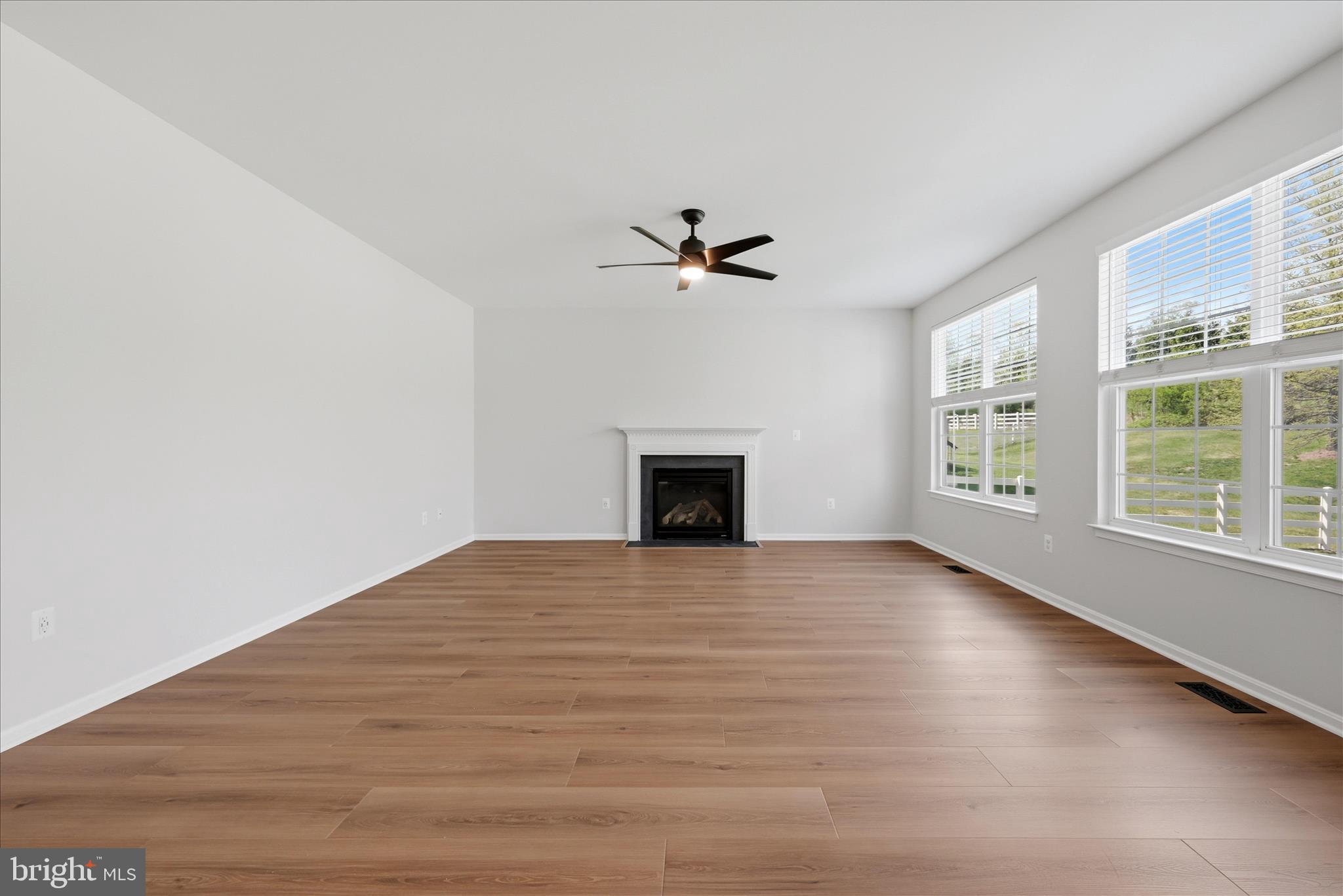 MOUNTAIN VALLEY - Residential