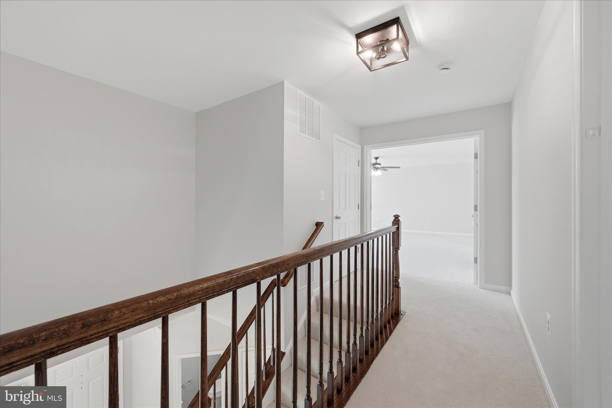 MOUNTAIN VALLEY - Residential