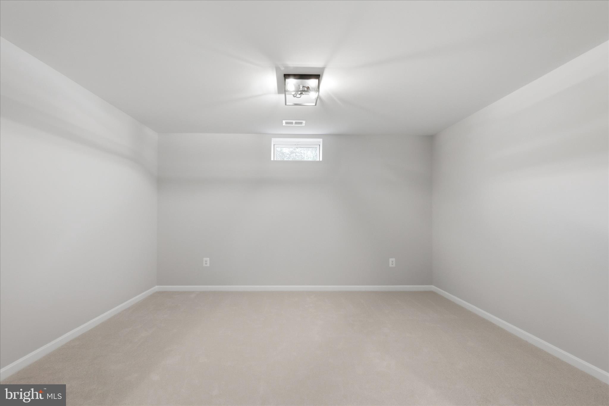 MOUNTAIN VALLEY - Residential