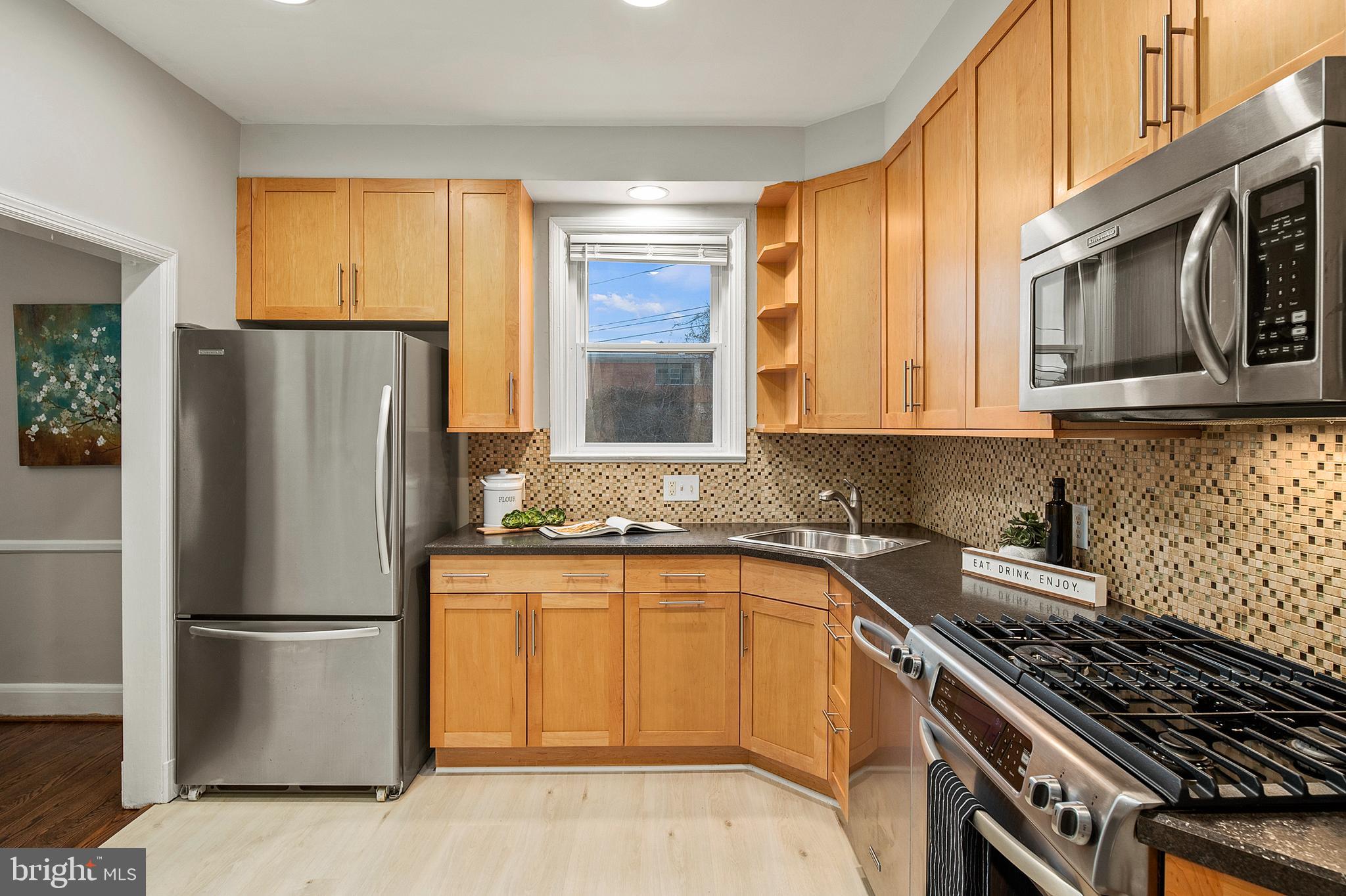 TEN HILLS - Residential