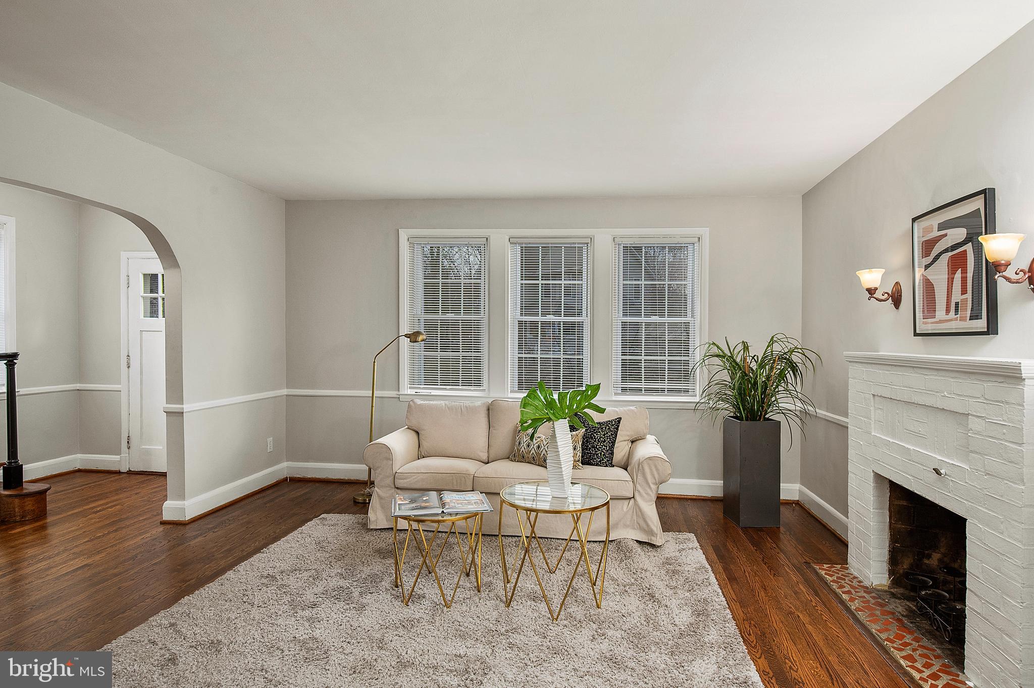 TEN HILLS - Residential