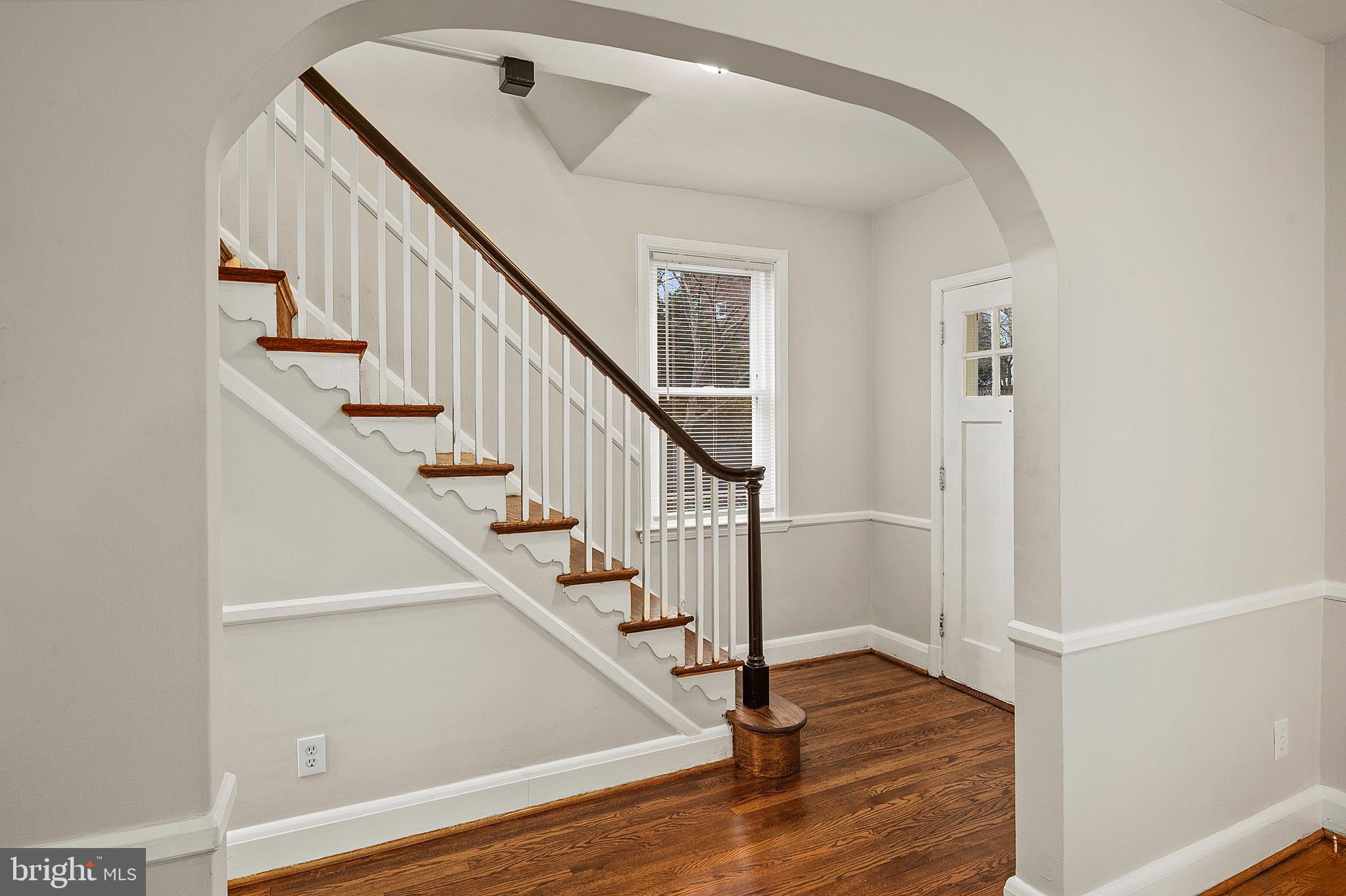 TEN HILLS - Residential