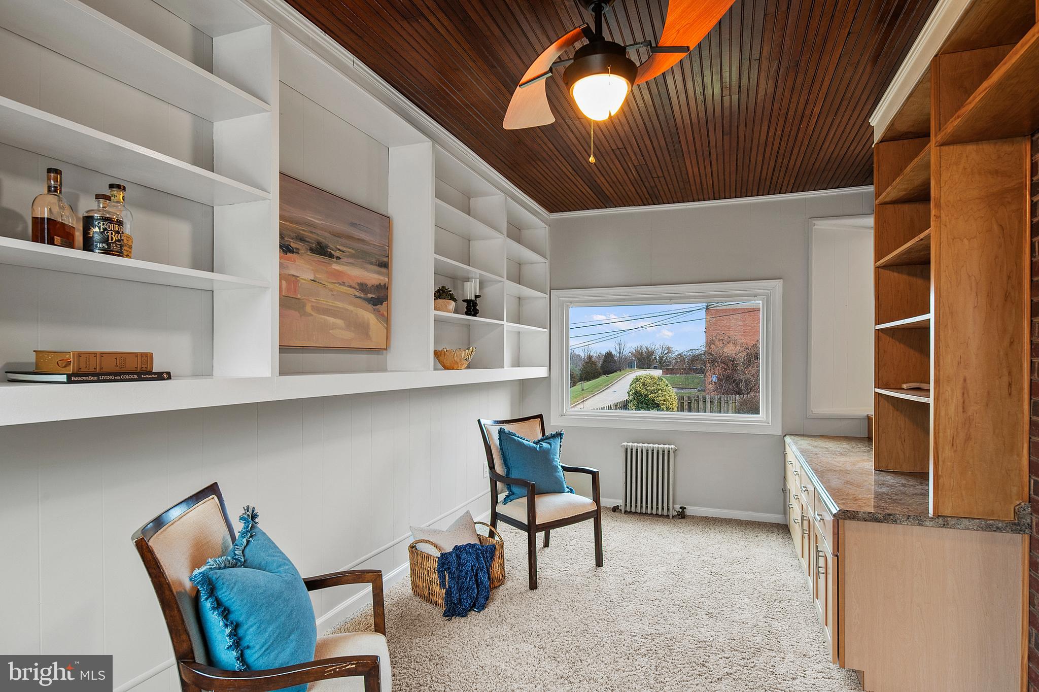 TEN HILLS - Residential