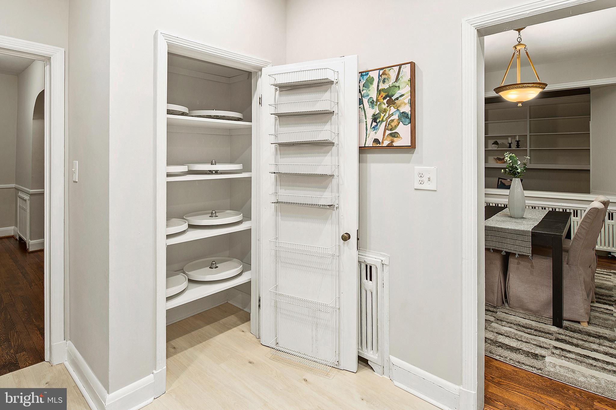 TEN HILLS - Residential