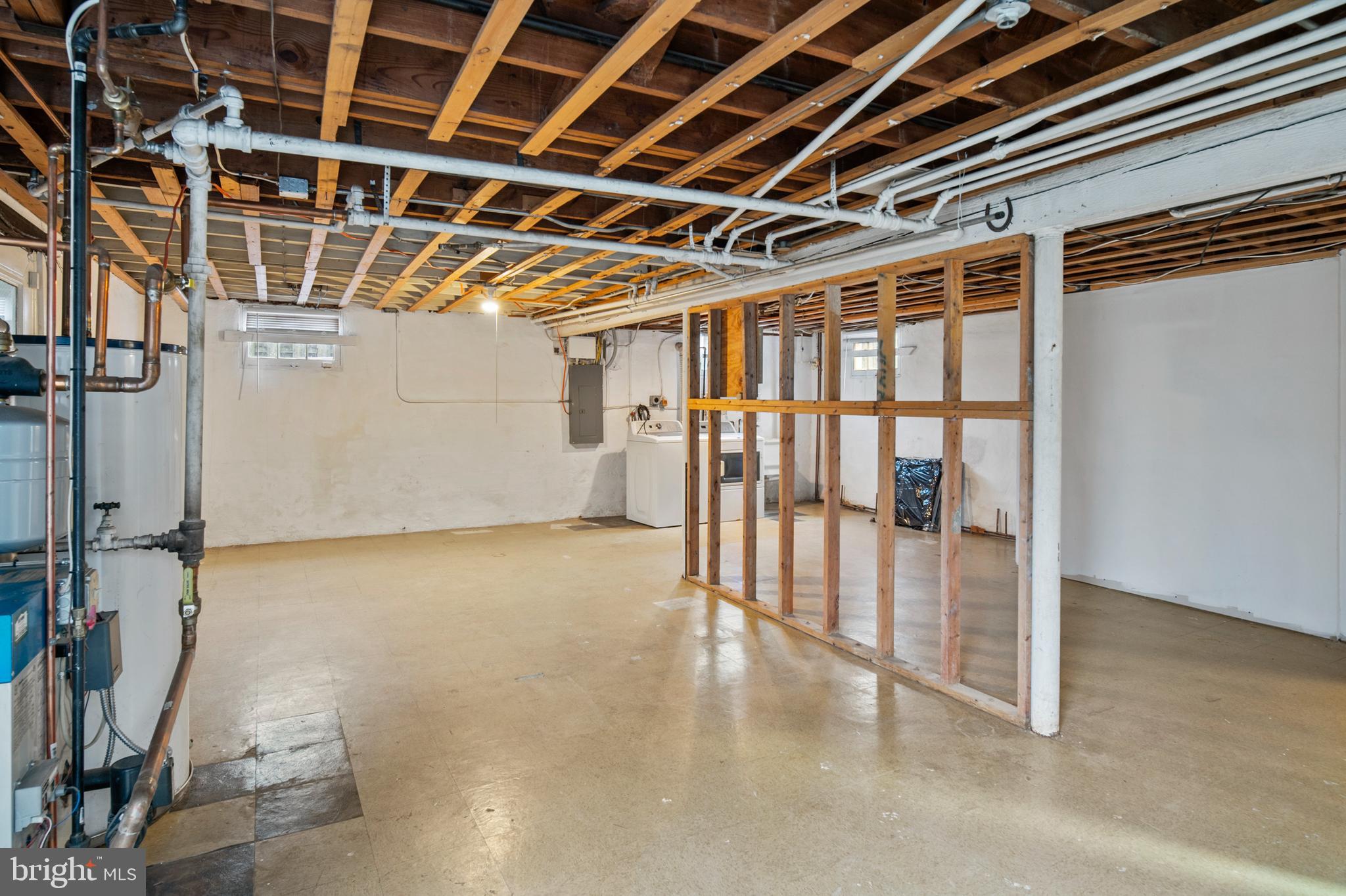 TEN HILLS - Residential