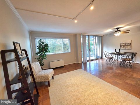 2059 HUNTINGTON AVENUE 312 ALEXANDRIA VA 22303