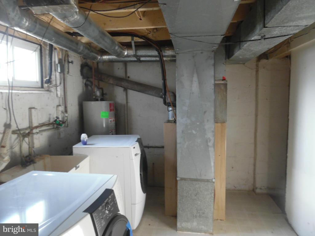 ARUNDEL VILLAGE - Residential