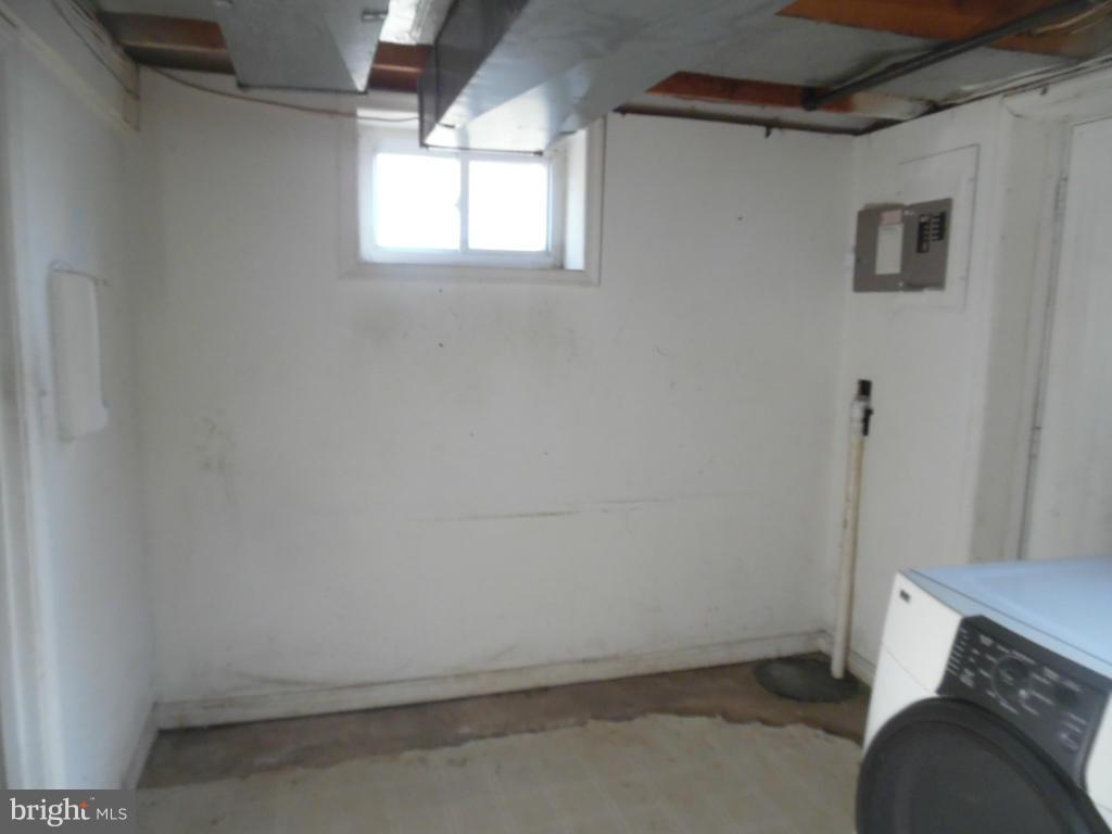 ARUNDEL VILLAGE - Residential