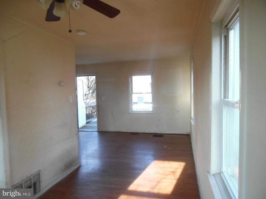 ARUNDEL VILLAGE - Residential