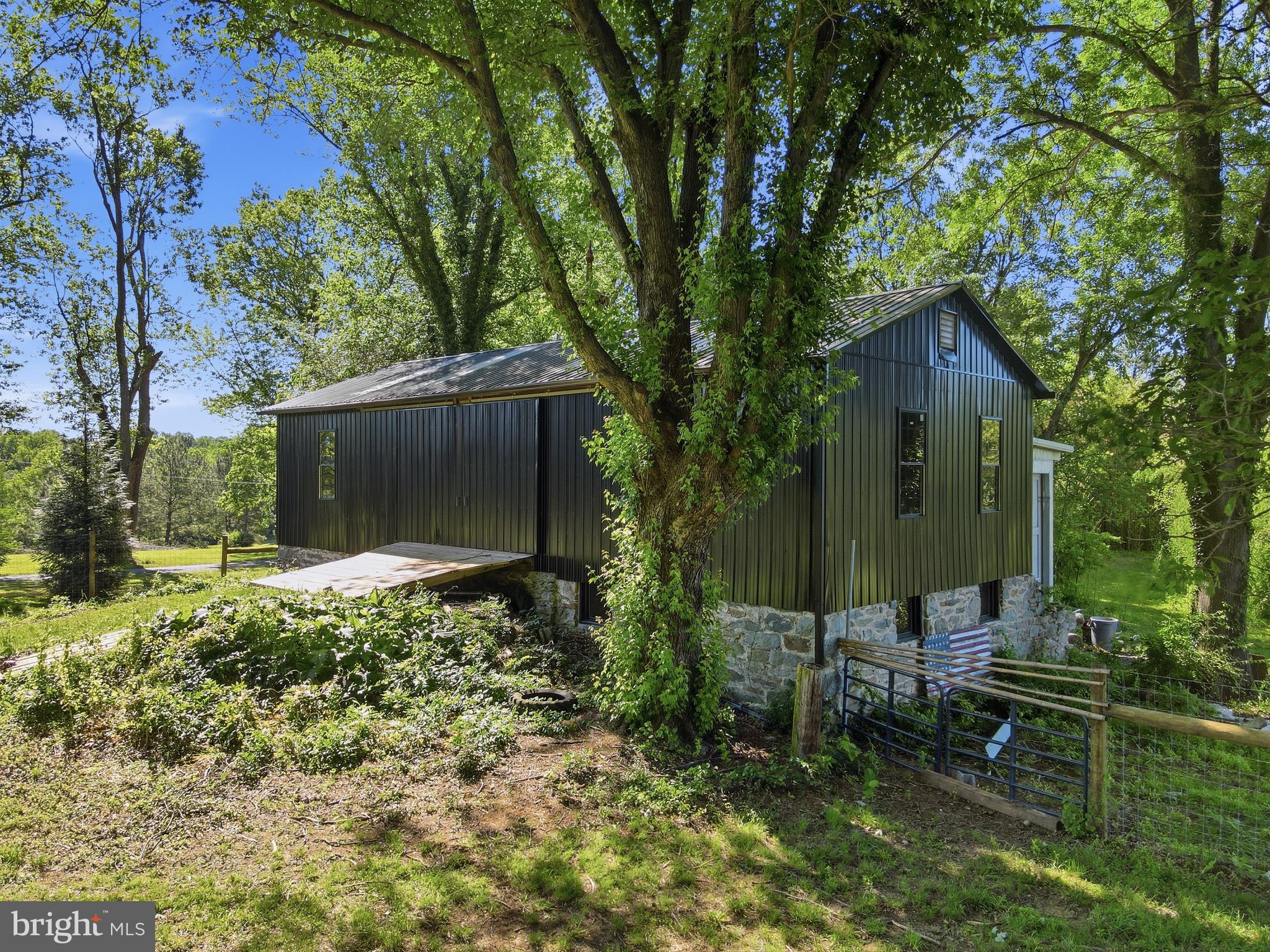 ROCKVILLE OUTSIDE - Residential
