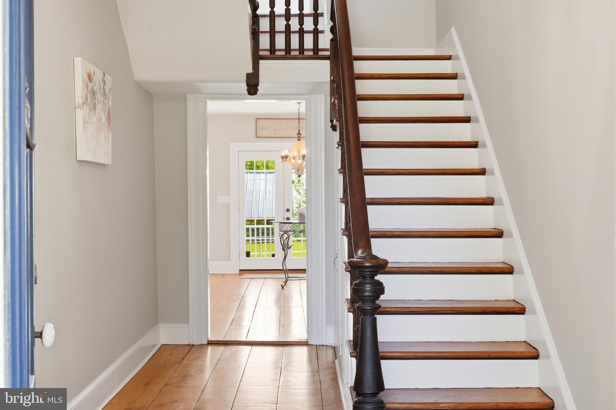 ROCKVILLE OUTSIDE - Residential