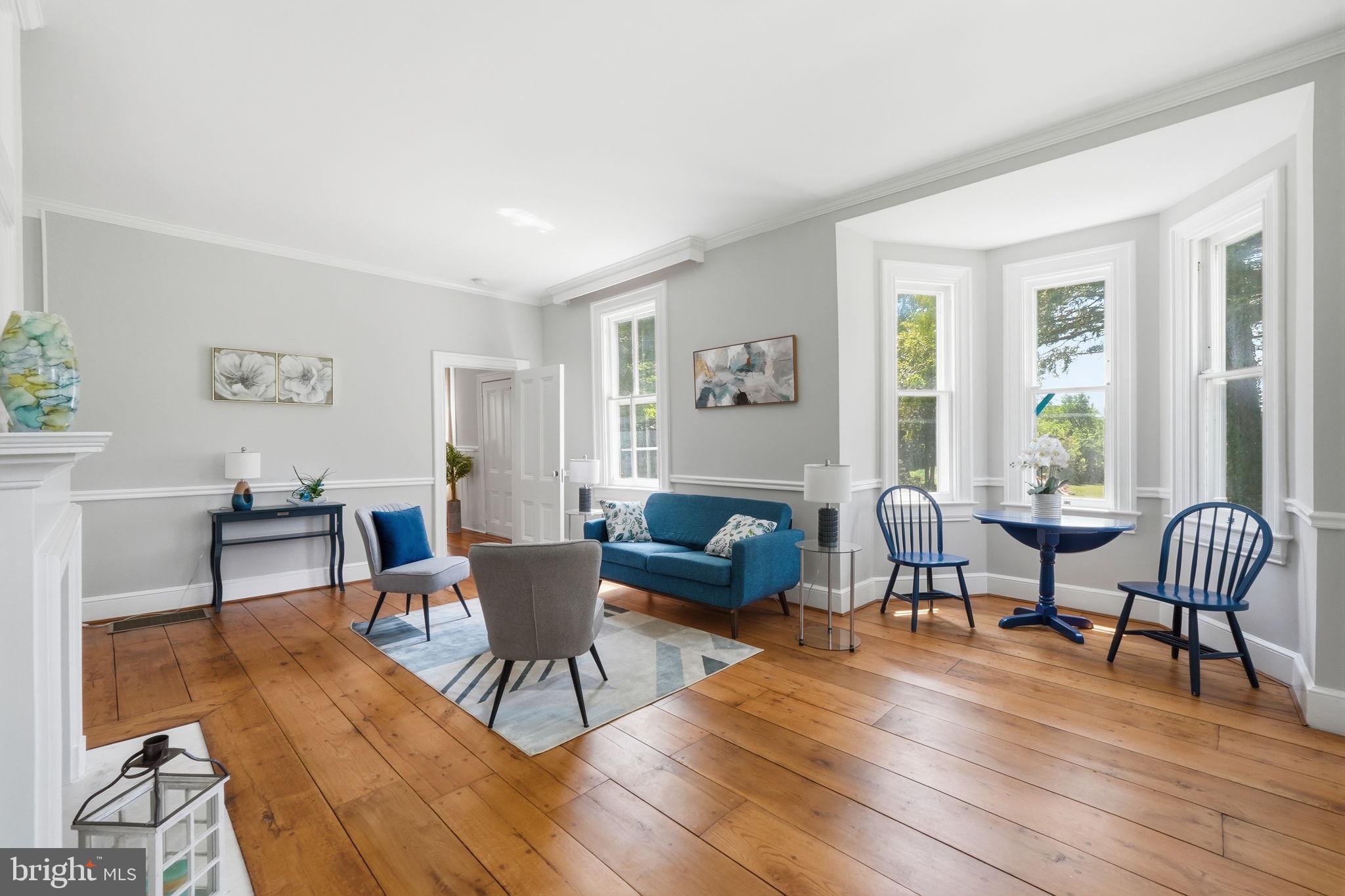 ROCKVILLE OUTSIDE - Residential