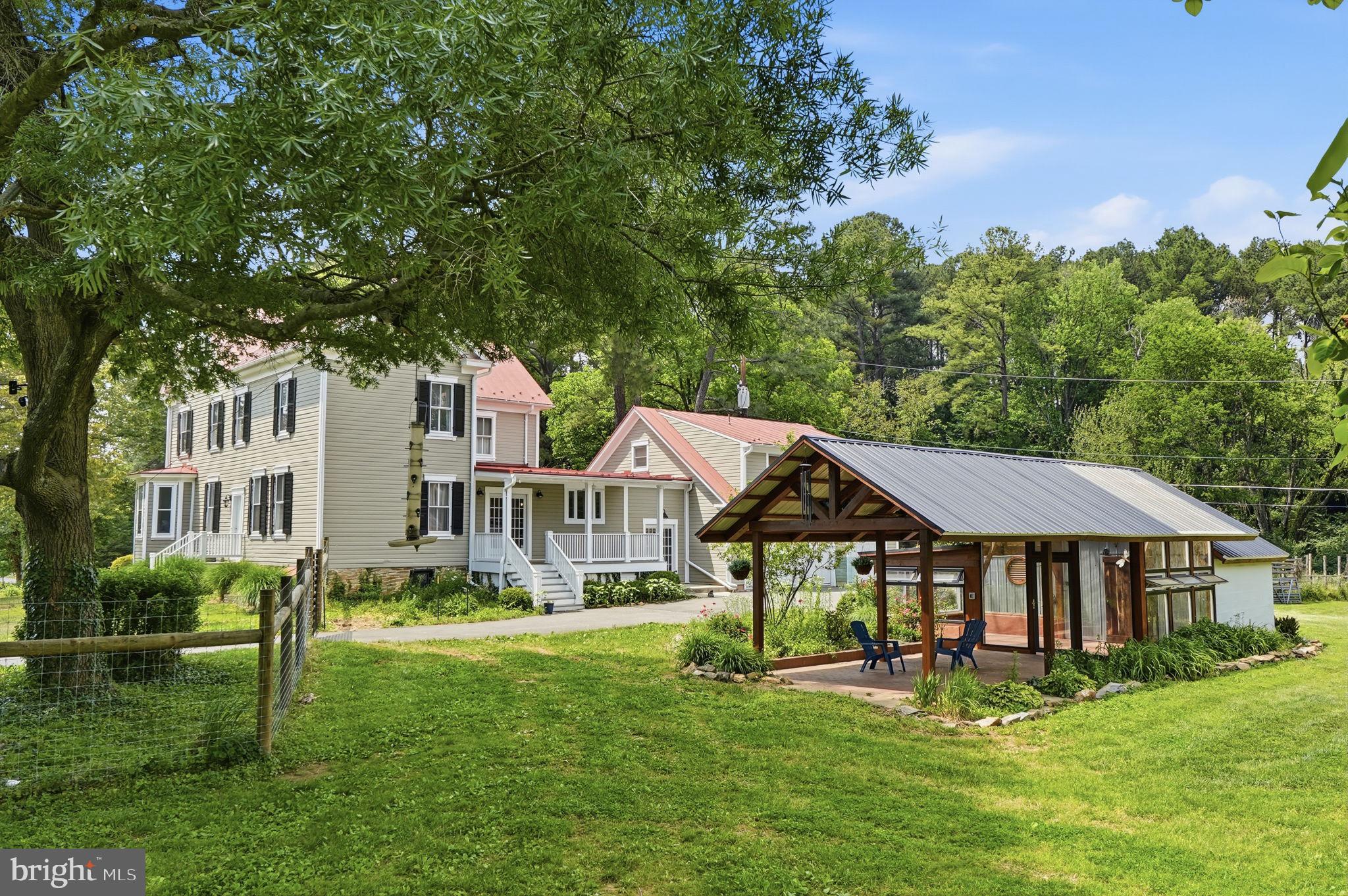 ROCKVILLE OUTSIDE - Residential