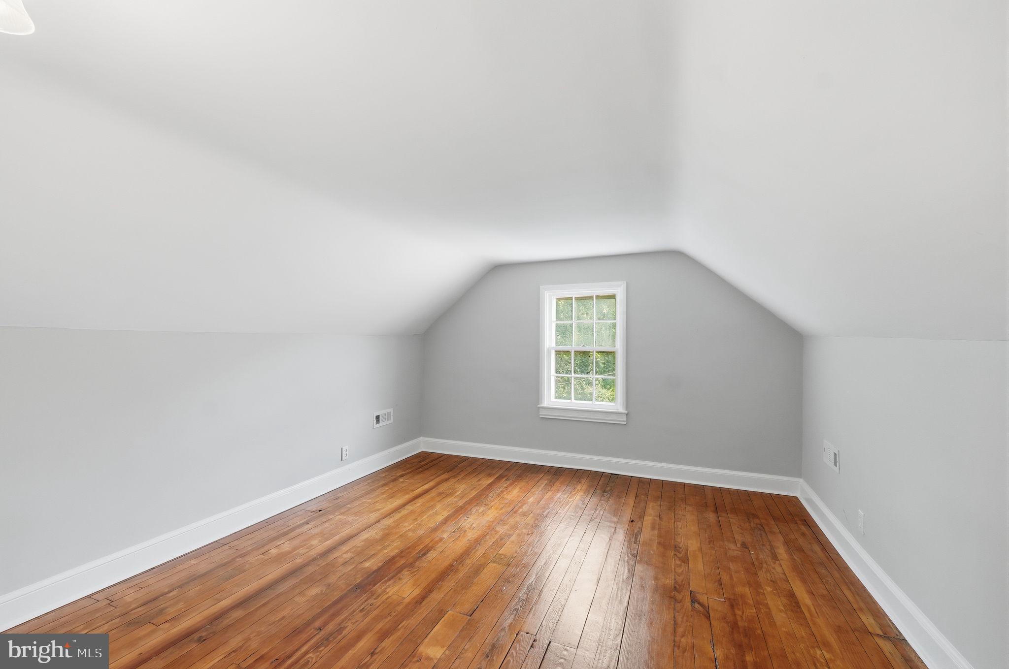 ROCKVILLE OUTSIDE - Residential