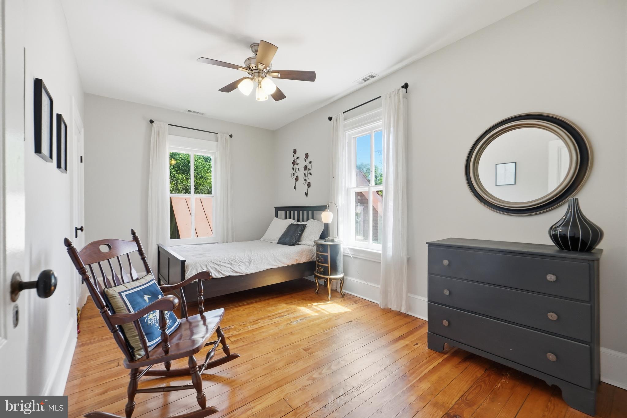 ROCKVILLE OUTSIDE - Residential