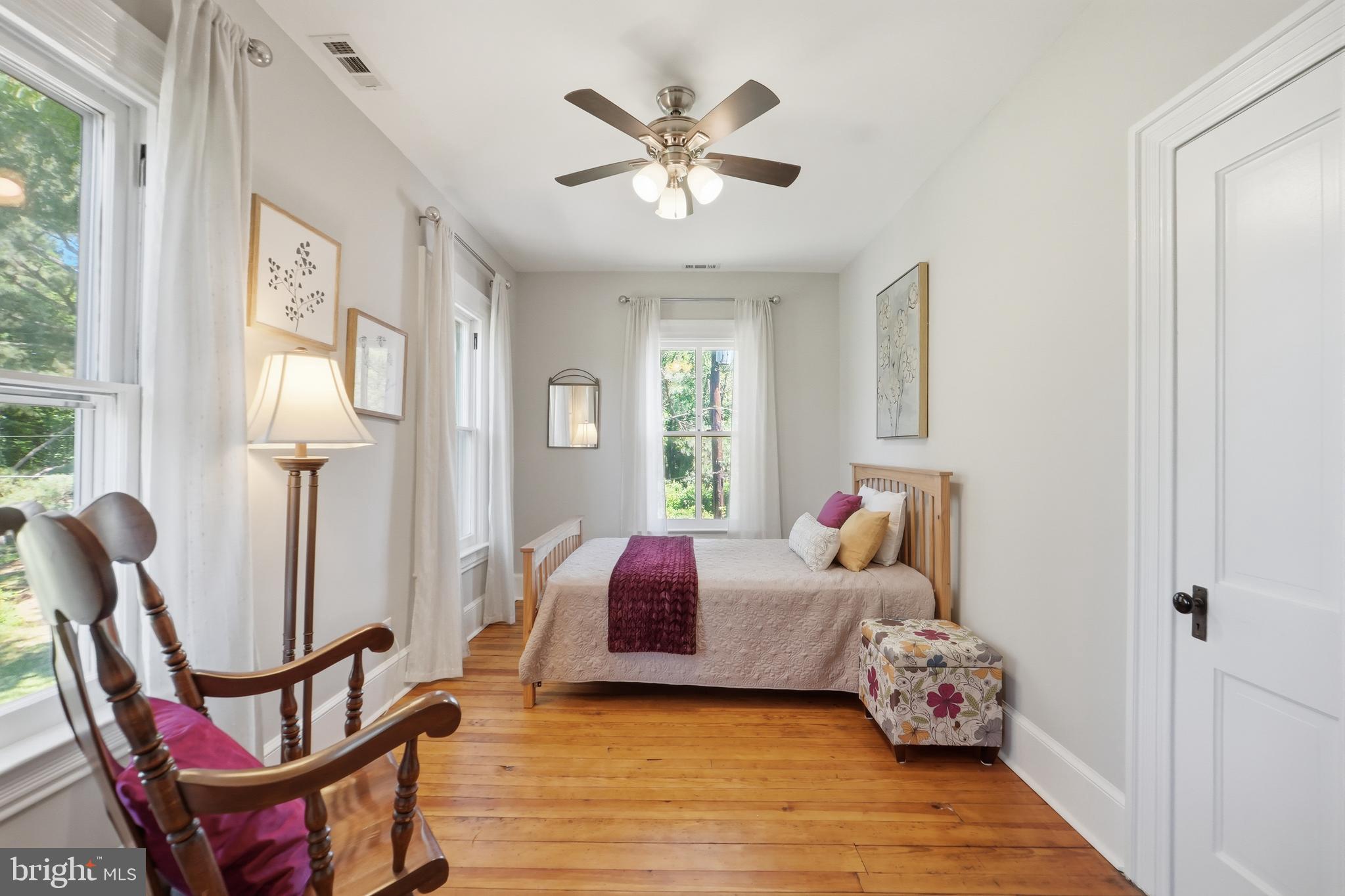 ROCKVILLE OUTSIDE - Residential