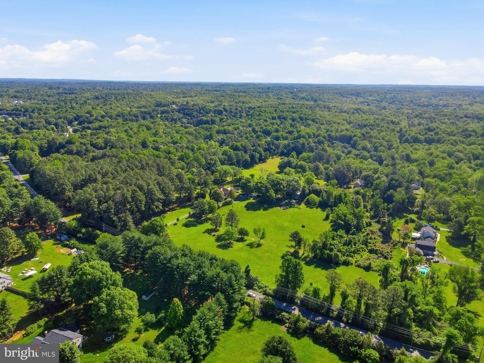 ROCKVILLE OUTSIDE - Residential