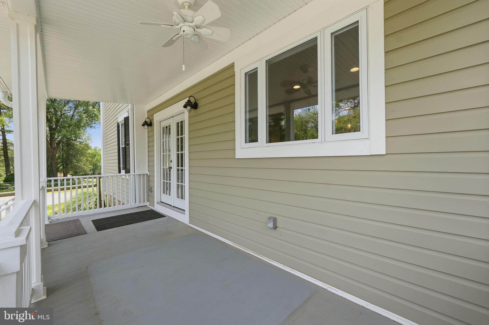 ROCKVILLE OUTSIDE - Residential