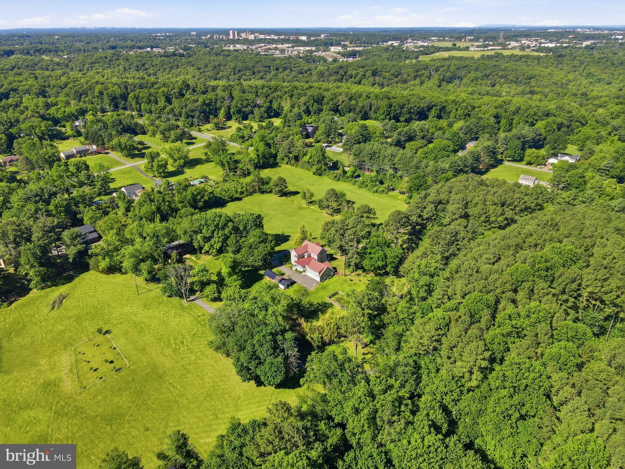 ROCKVILLE OUTSIDE - Residential
