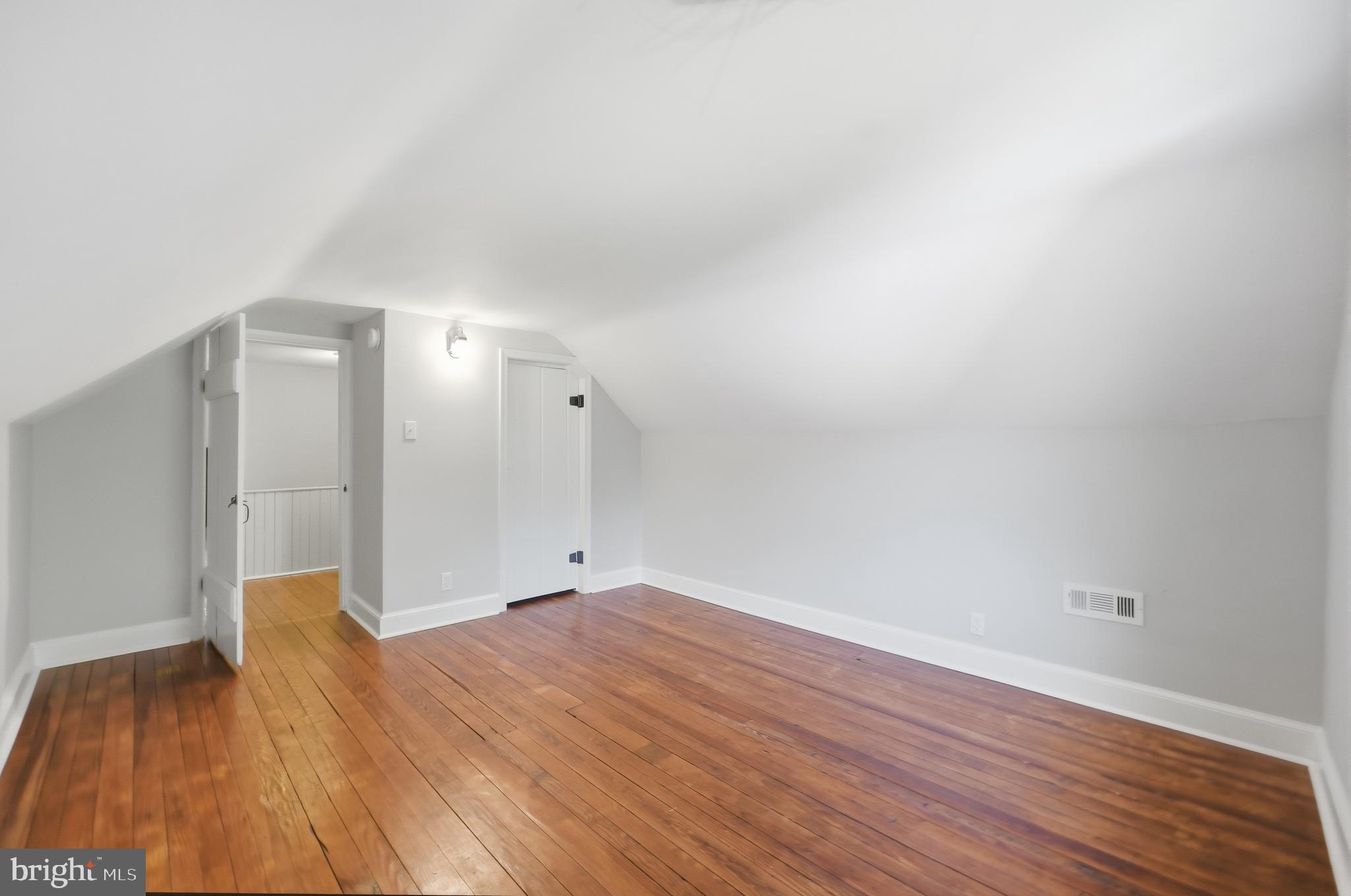 ROCKVILLE OUTSIDE - Residential